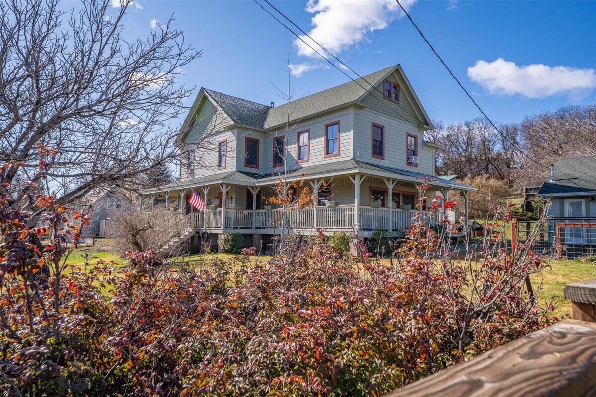 Property Photo:  24894 Long Street  CA 96056 