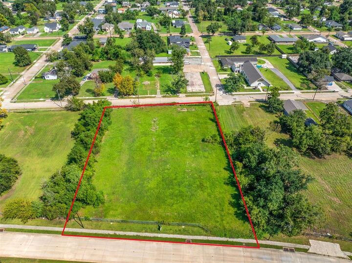 Property Photo: 0 N Enterprise Boulevard N LA 70601
