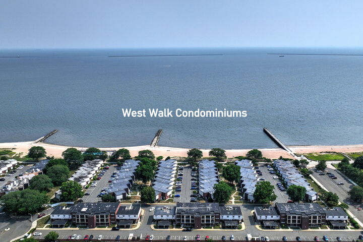 Property Photo:  65 West Walk 65  CT 06516 