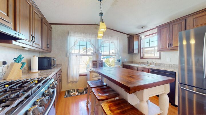 Property Photo: 441 Main Street 404 CT 06118