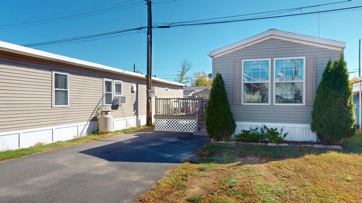 Property Photo:  441 Main Street 404  CT 06118 