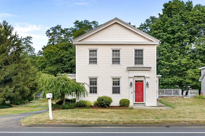 237 North High Street  East Haven CT 06512 photo