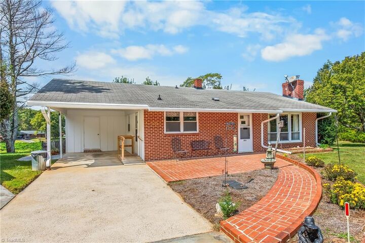 Property Photo: 353 Goff Road NC 27021