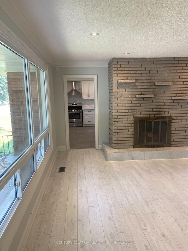 Property Photo:  27 Waterbend Drive  ON L4P 2S3 