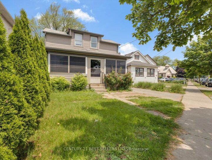 Property Photo:  39 Carlton Street  ON L2R 1P7 