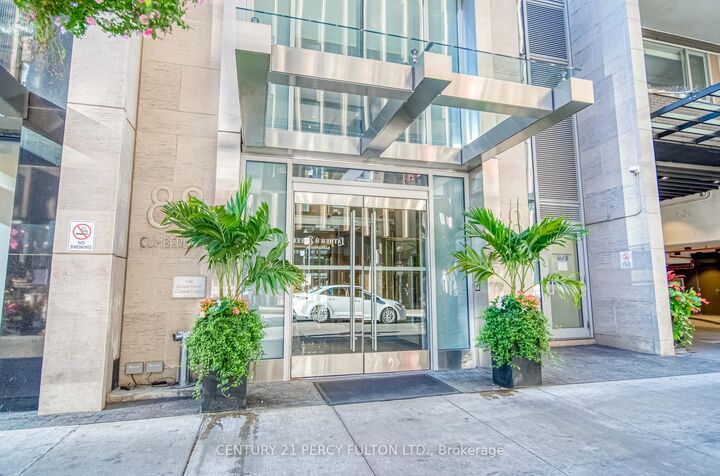 Property Photo:  88 Cumberland Street 904  ON M5R 1B9 