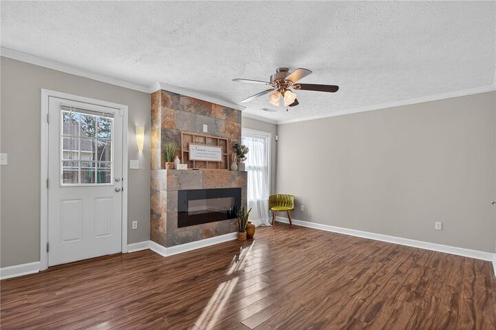 Property Photo:  300 Jacks Place  VA 23608 