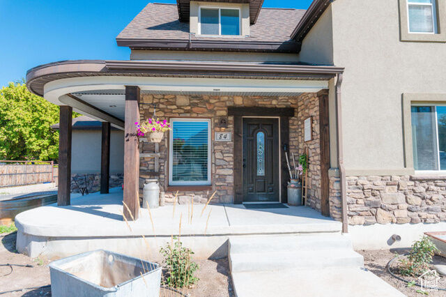 Property Photo:  84 W 400 N  UT 84651 