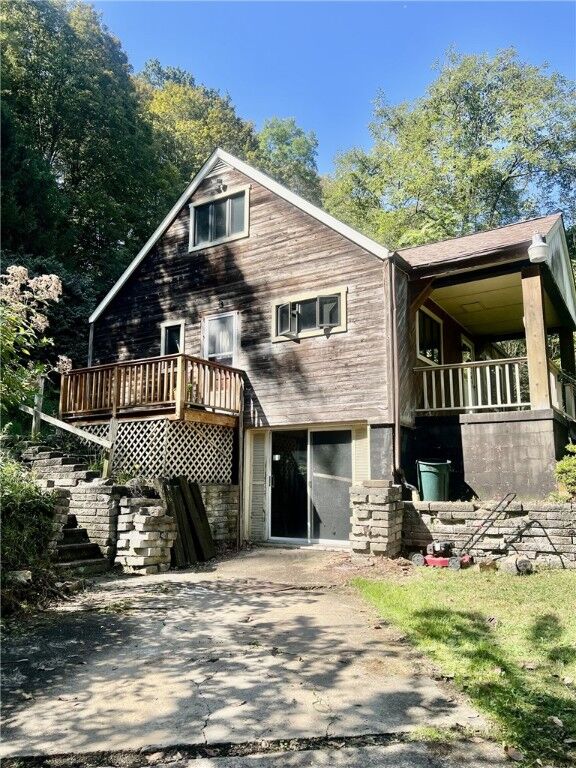 Property Photo: 2045 Walton Rd PA 15332