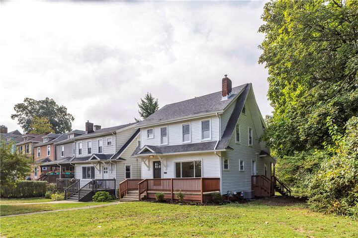 Property Photo: 1430 Ridge Ave PA 15108