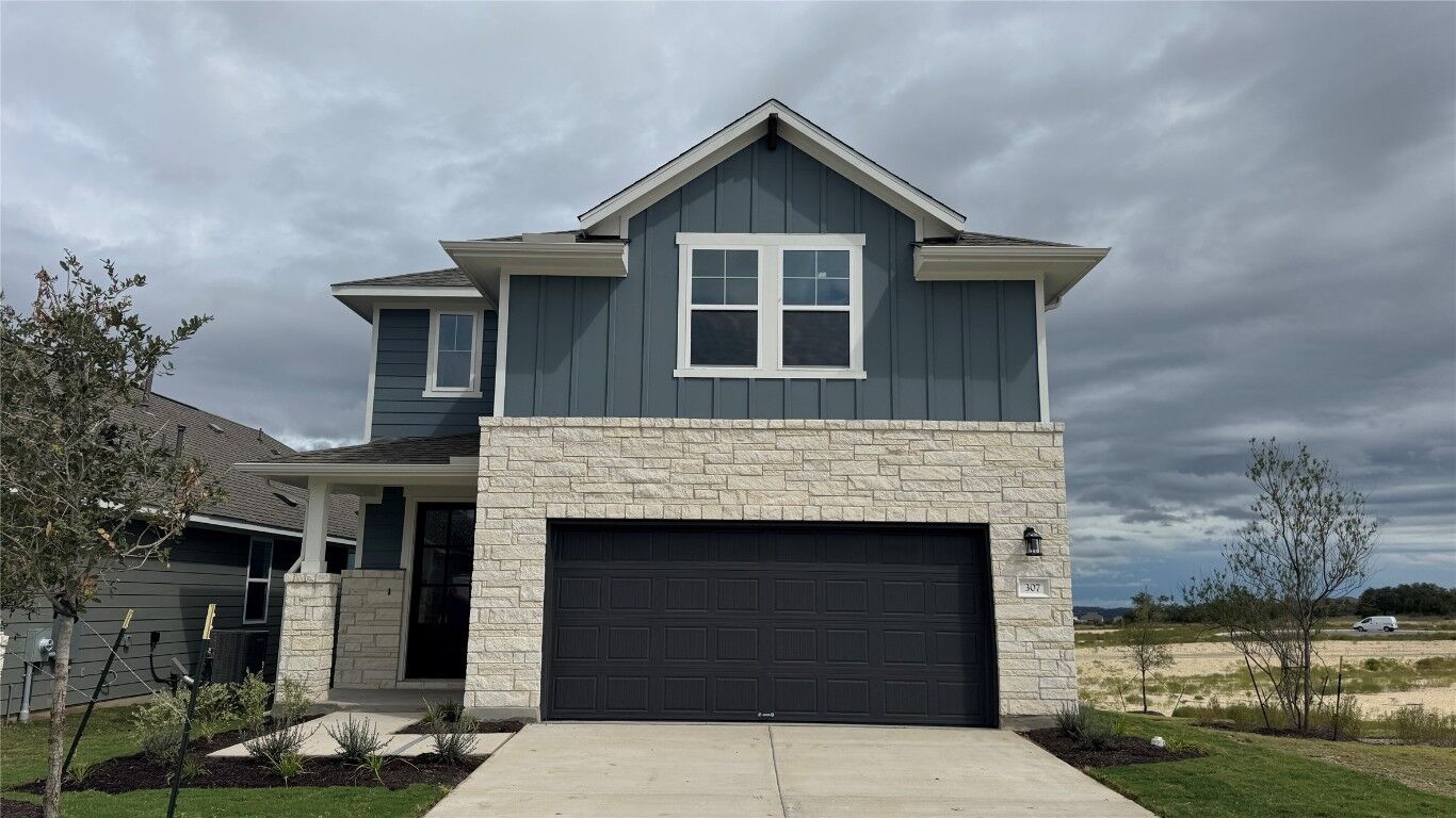 Property Photo:  307 Ranier Way  TX 78620 