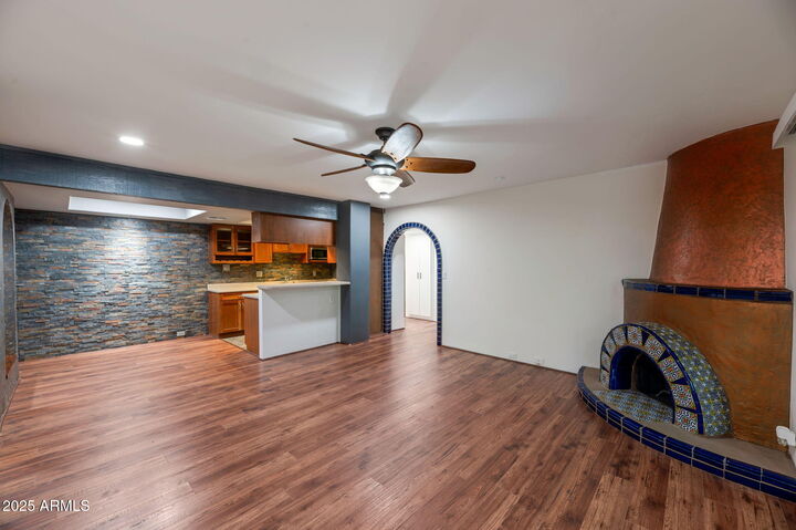 Property Photo:  7557 N Dreamy Draw Drive 224  AZ 85020 