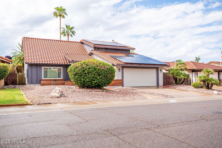 2133 E Evans Drive  Phoenix AZ 85022 photo