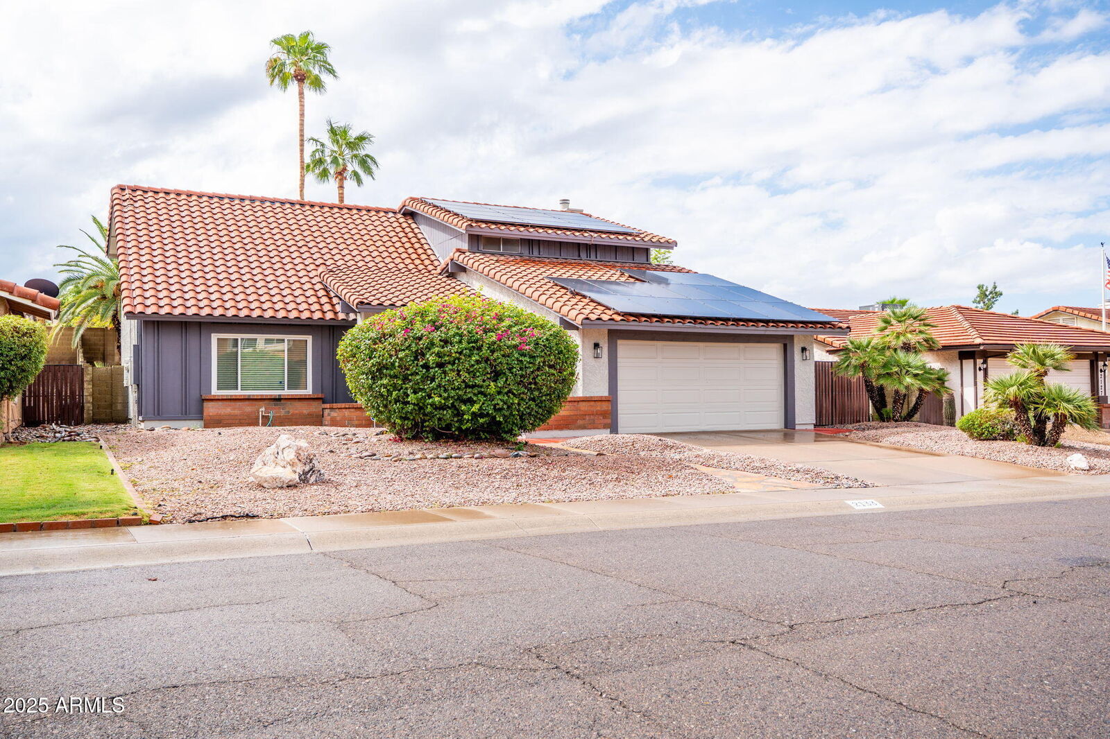 Property Photo:  2133 E Evans Drive  AZ 85022 