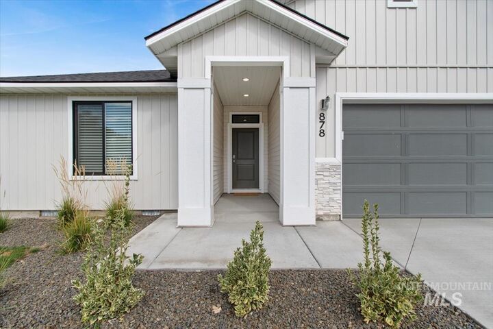 Property Photo:  878 W Jasper  ID 83617 