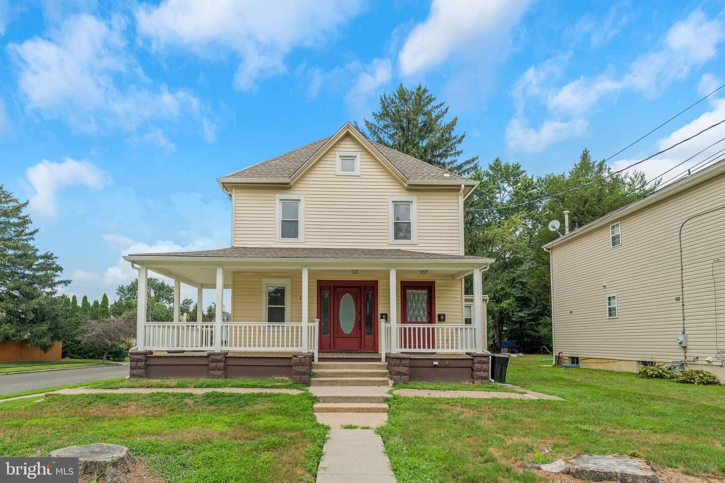 Property Photo:  231 W Washington Avenue 2nd Floor  NJ 08049 