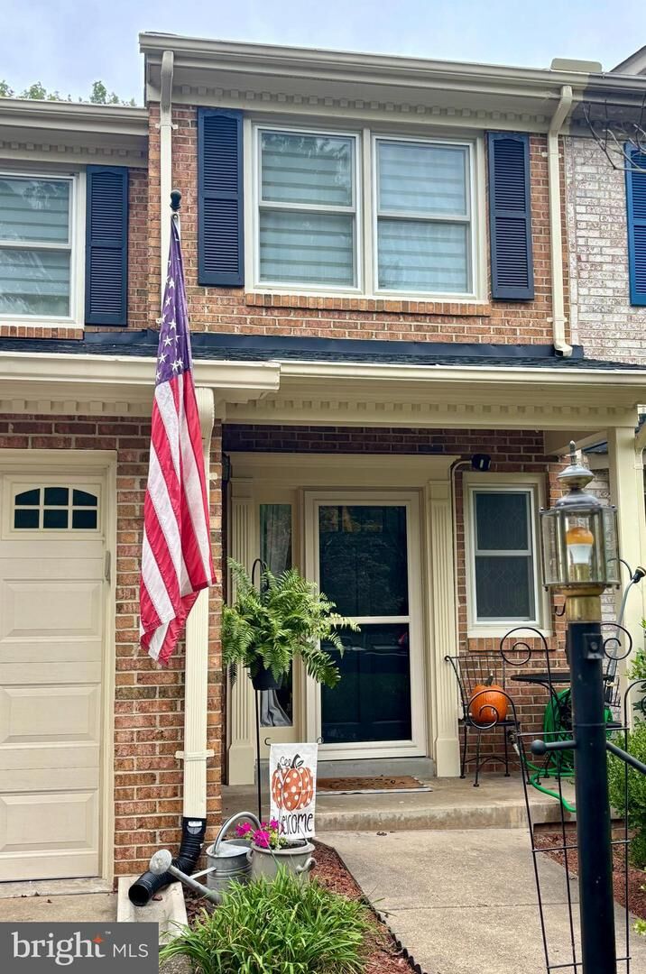 Property Photo:  7917 Valleyfield Drive  VA 22153 