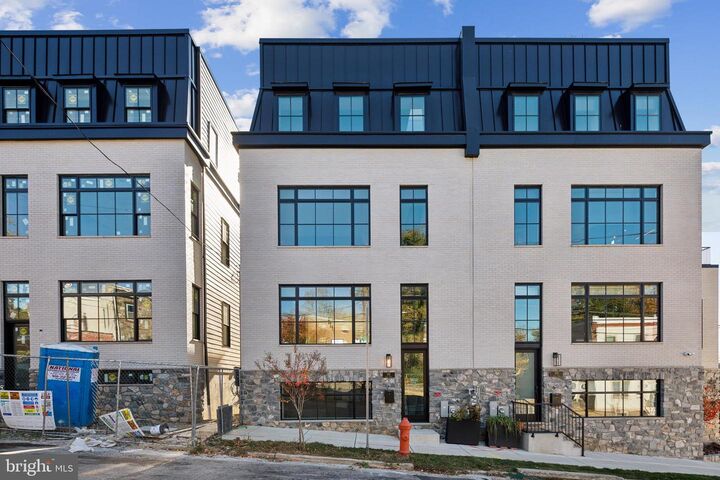 202 Kalos Street  Philadelphia PA 19128 photo