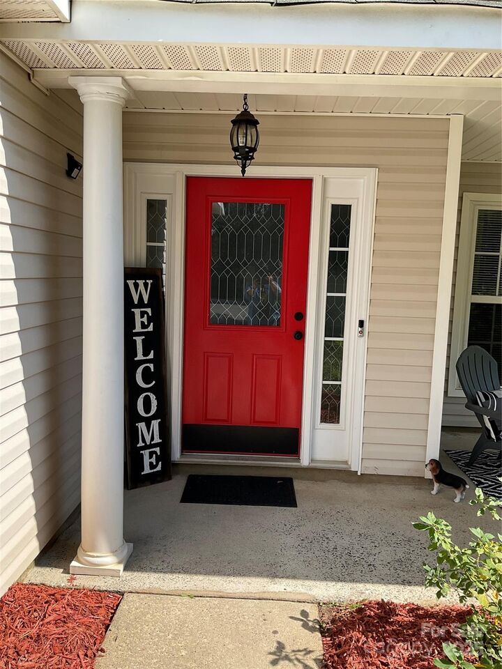Property Photo: 6936 Aulton Link Court NC 28269