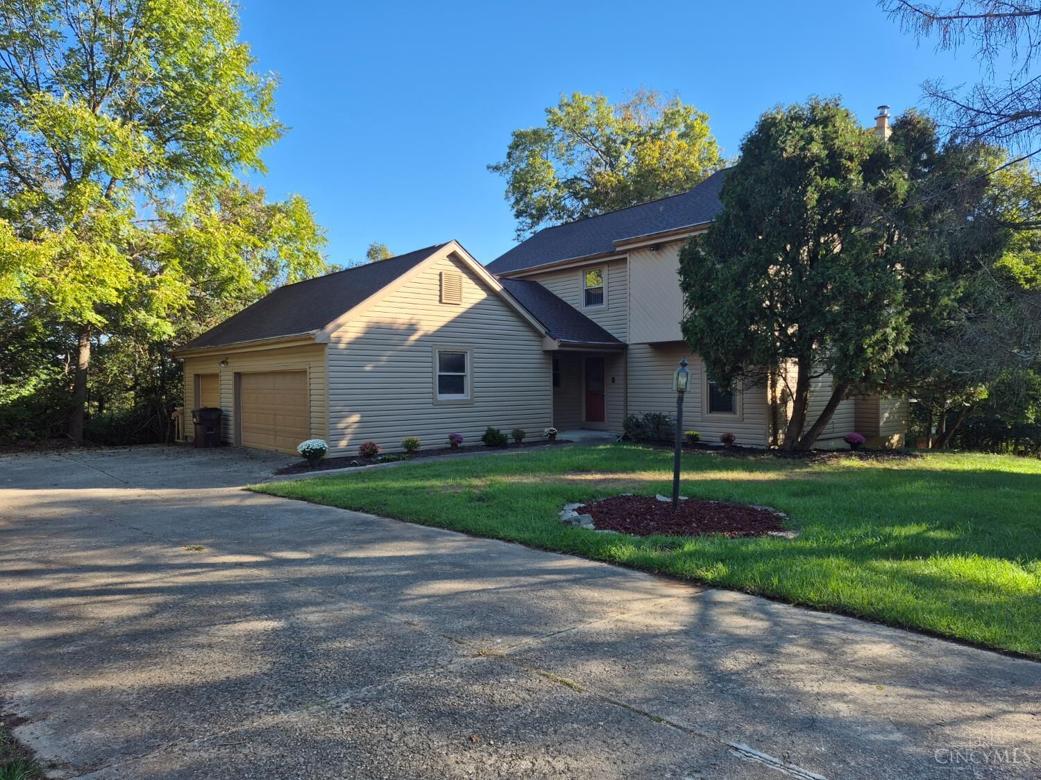 Property Photo: 4820 Tomahawk Trail OH 45150