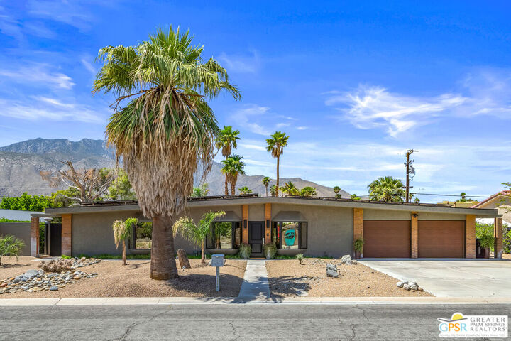 Property Photo:  2207 N Viminal Rd  CA 92262 