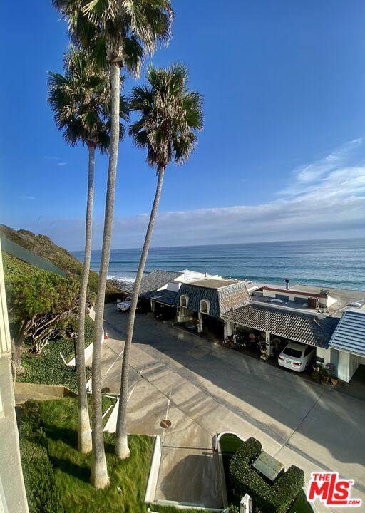 Property Photo:  11942 Whitewater Ln  CA 90265 