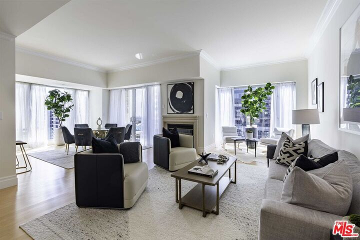 Property Photo: 10727 Wilshire Blvd CA 90024