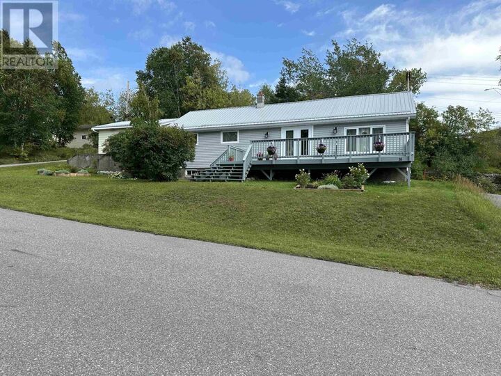 Property Photo:  16 Lakeview Avenue  ON P0V 1L0 