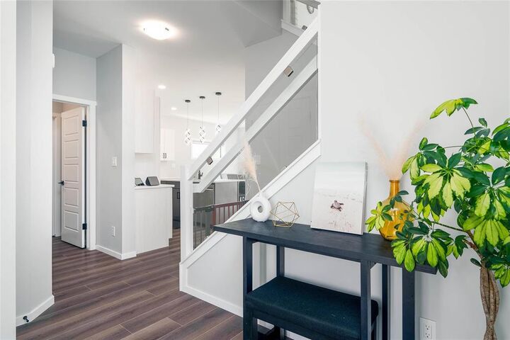 Property Photo:  91 Big Bluestem Road  MB R2C 5S9 