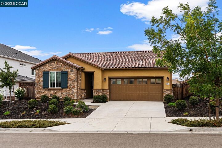 Property Photo:  5401 Mountain Ridge Way  CA 94531 