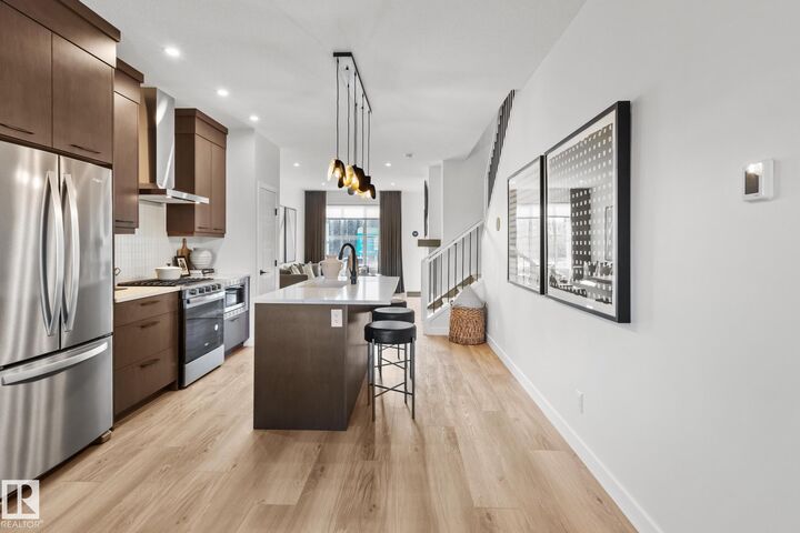 Property Photo:  272 Paterson Link SW  AB T6W 5V2 
