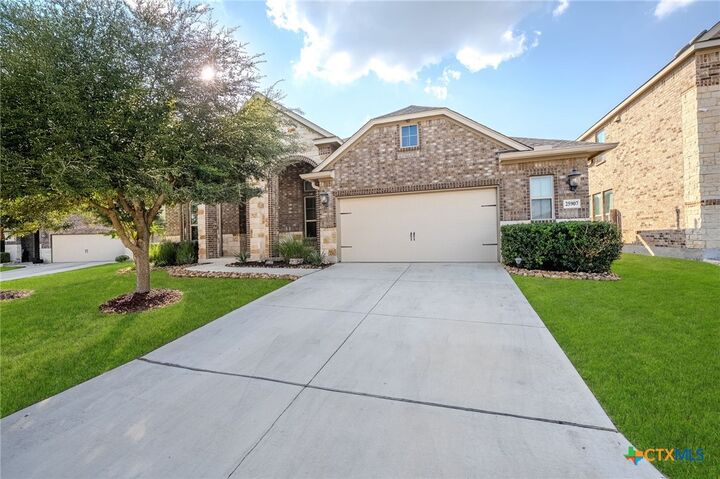 Property Photo:  25907 Preserve Pass  TX 78261 