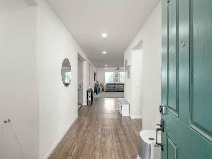 Property Photo:  2466 S Bette Avenue  CA 93727 