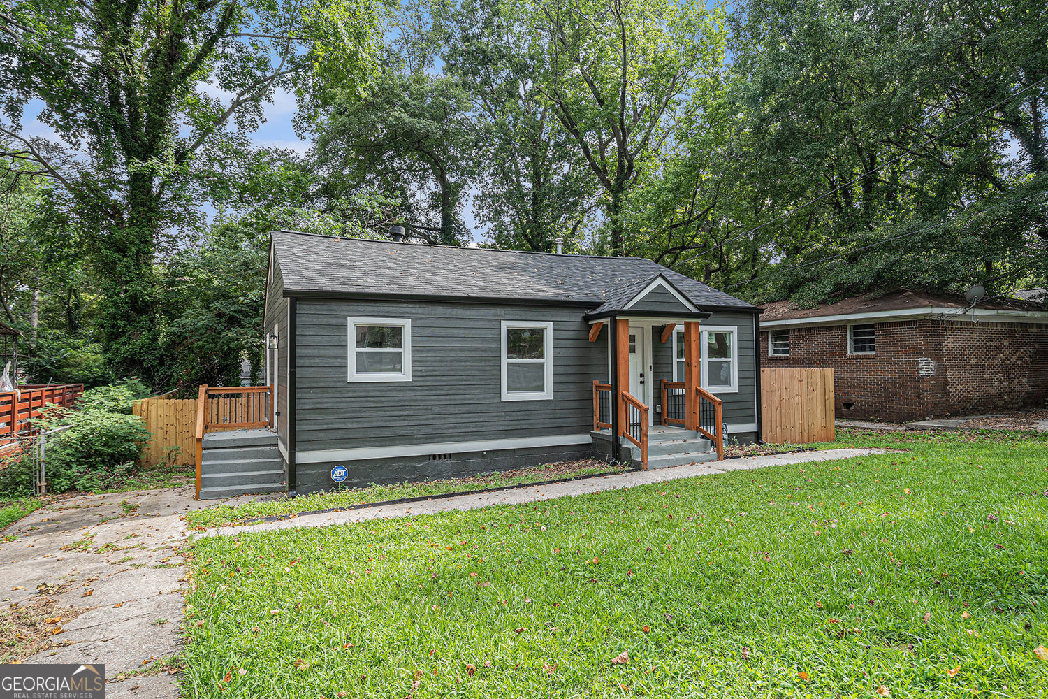 Property Photo:  220 Mt Zion Road SW  GA 30354 