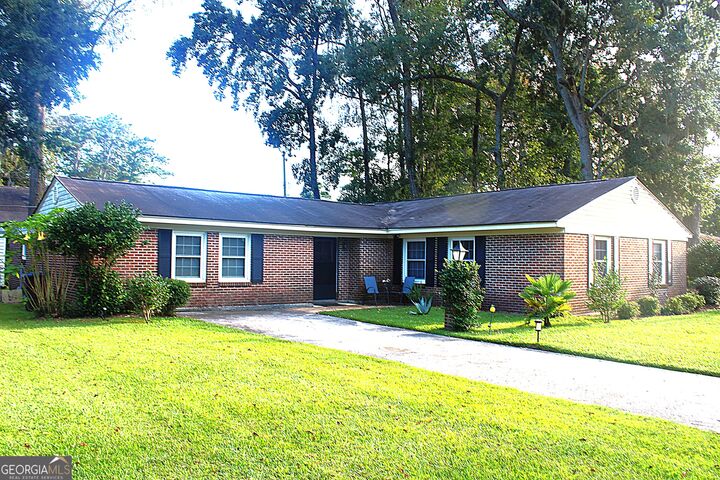Property Photo: 9233 Garland Drive GA 31406
