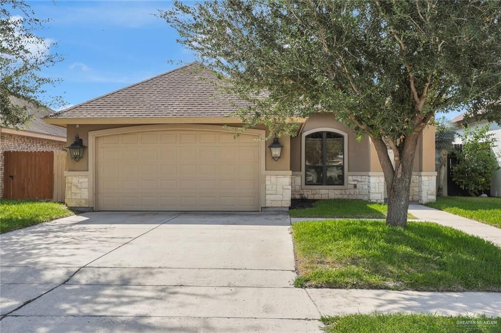 Property Photo: 5217 Calle Divina TX 78539