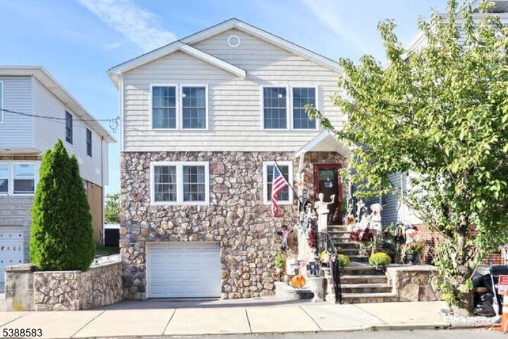 119 Crystal St  North Arlington Boro NJ 07031 photo