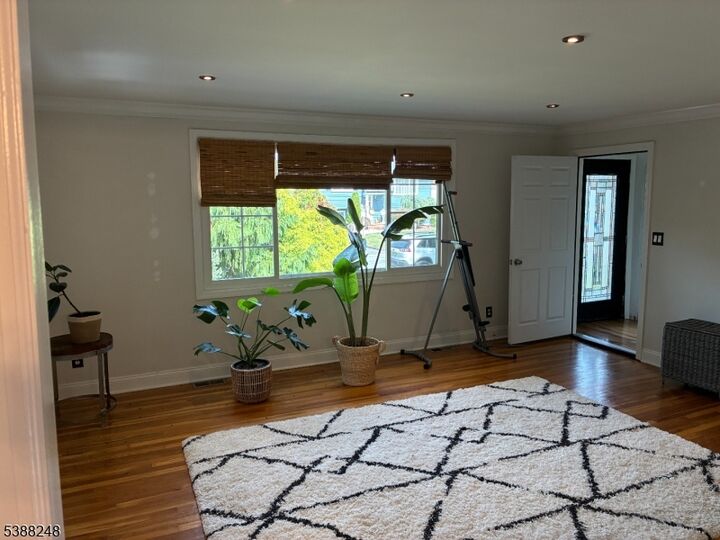 Property Photo:  7 Morningside Rd 1  NJ 07067 
