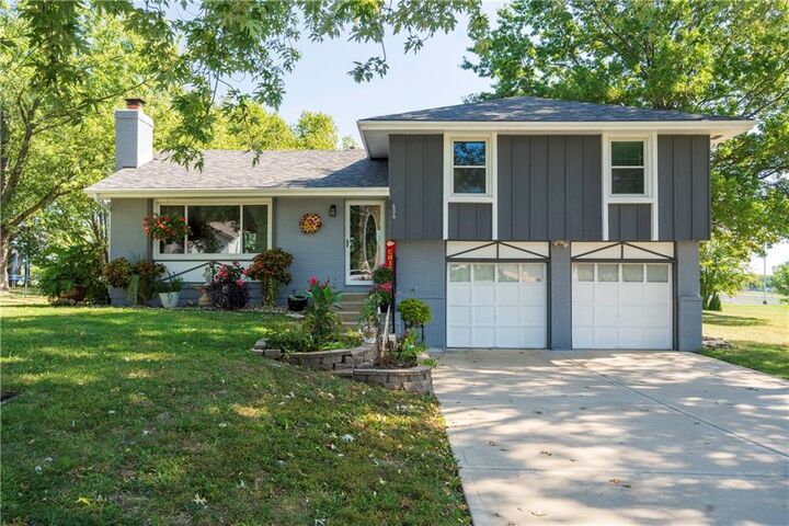 Property Photo: 606 S Race Street KS 66083