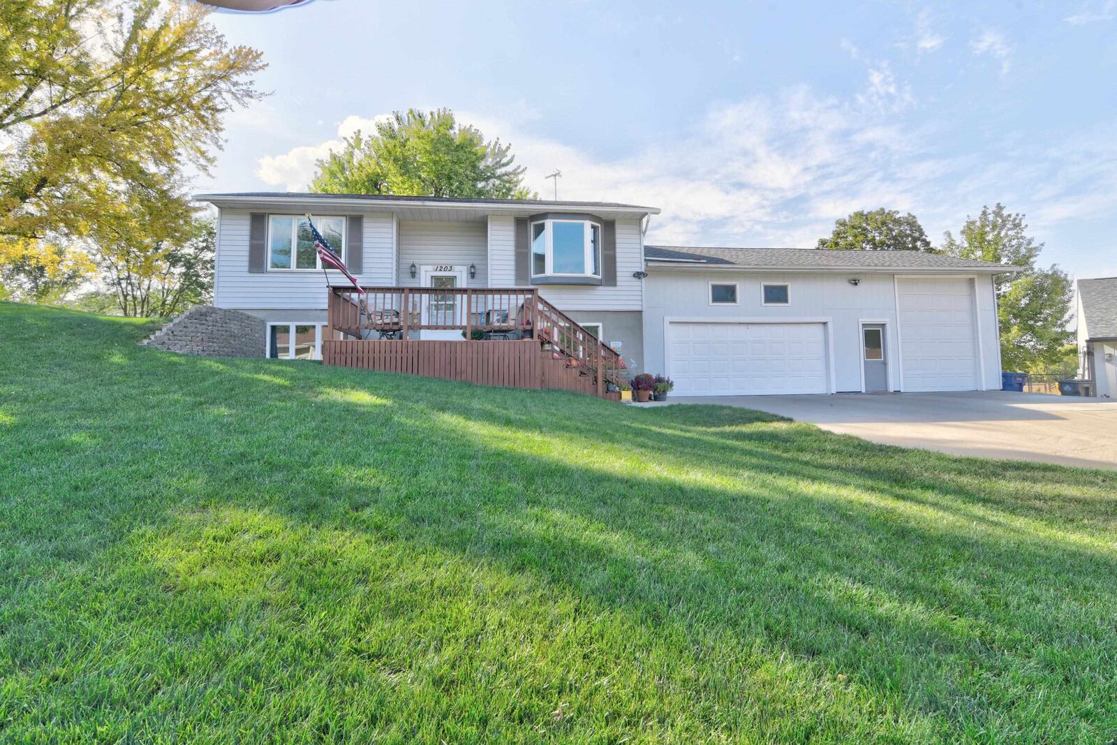 Property Photo: 1203 11th Avenue SE IA 51301