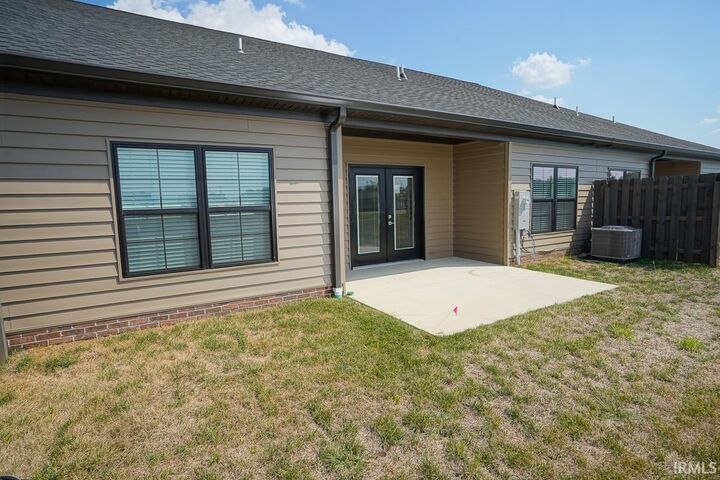 Property Photo:  3879 High Pointe Lane  IN 47630 
