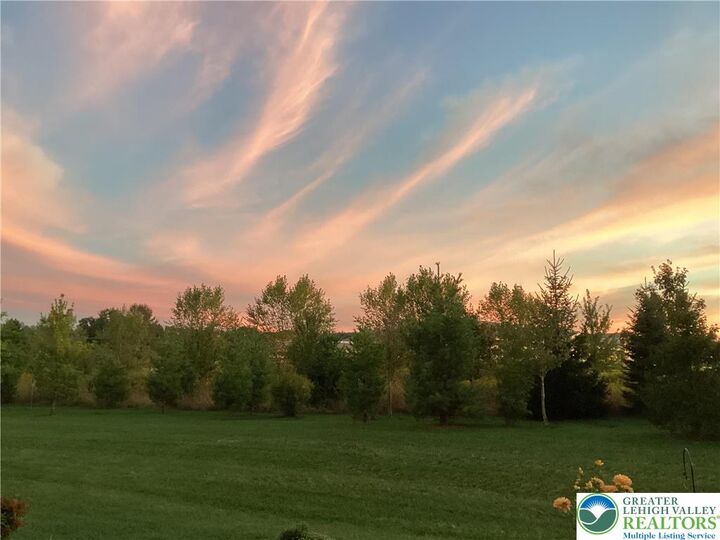 Property Photo: 4468 Founders Way PA 18034