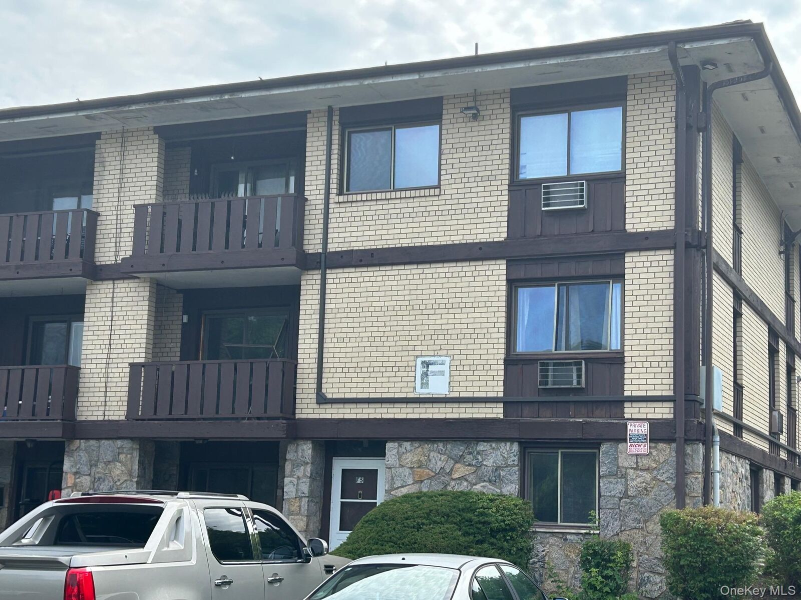 Property Photo:  250 N Main Street F33  NY 10977 