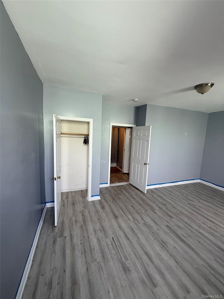 Property Photo:  2343 Gleason Avenue  NY 10462 
