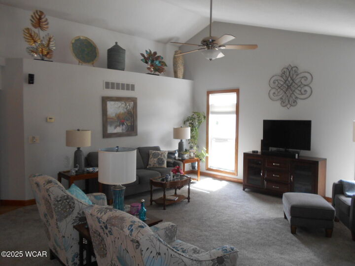 Property Photo:  2826 Torrey Pines Drive  OH 45840 