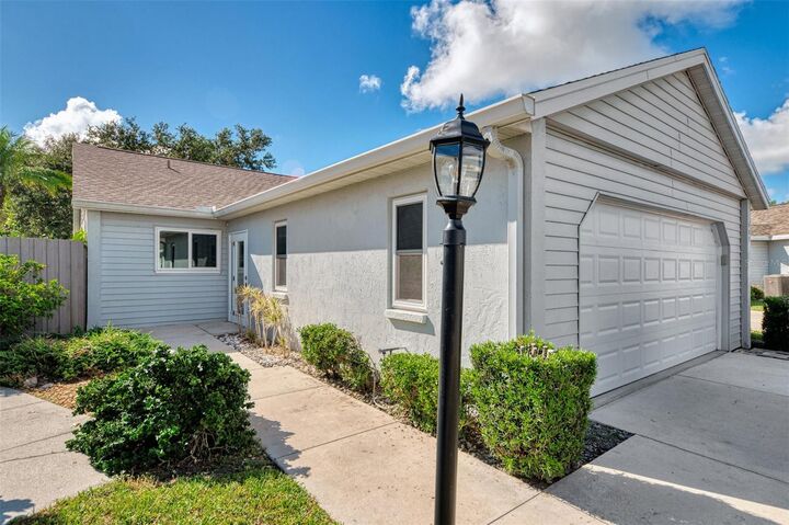 Property Photo:  607 Ironwood Circle 160  FL 34292 