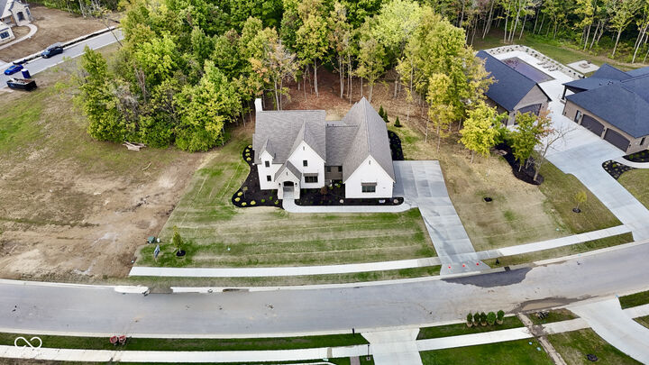 Property Photo:  5488 Stonewood Court  IN 46106 