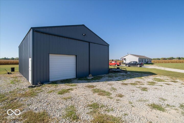 Property Photo:  5029 E 246th Street  IN 46030 