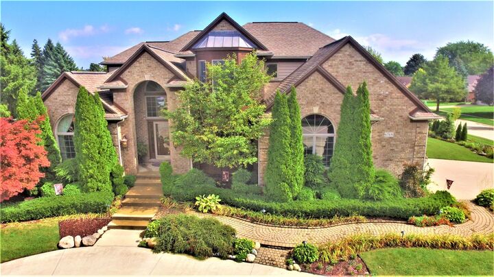 6768 Merrick Drive  Troy MI 48098 photo