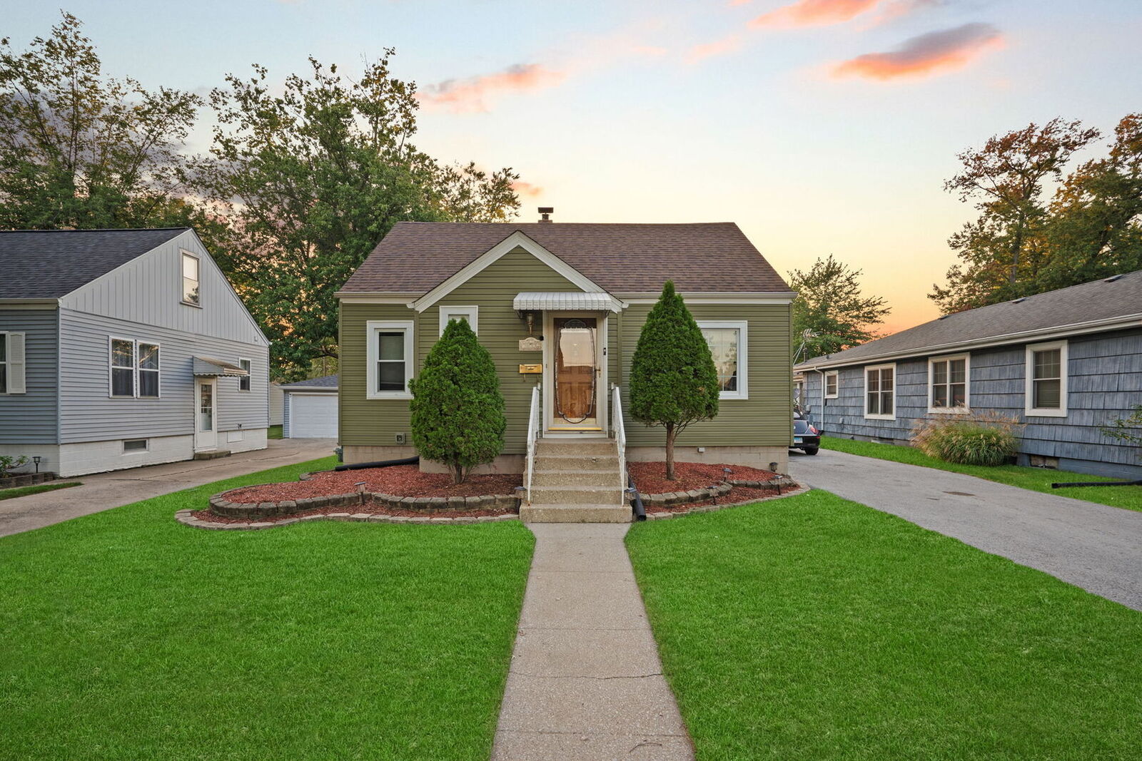 Property Photo: 18532 Miller Drive IL 60438